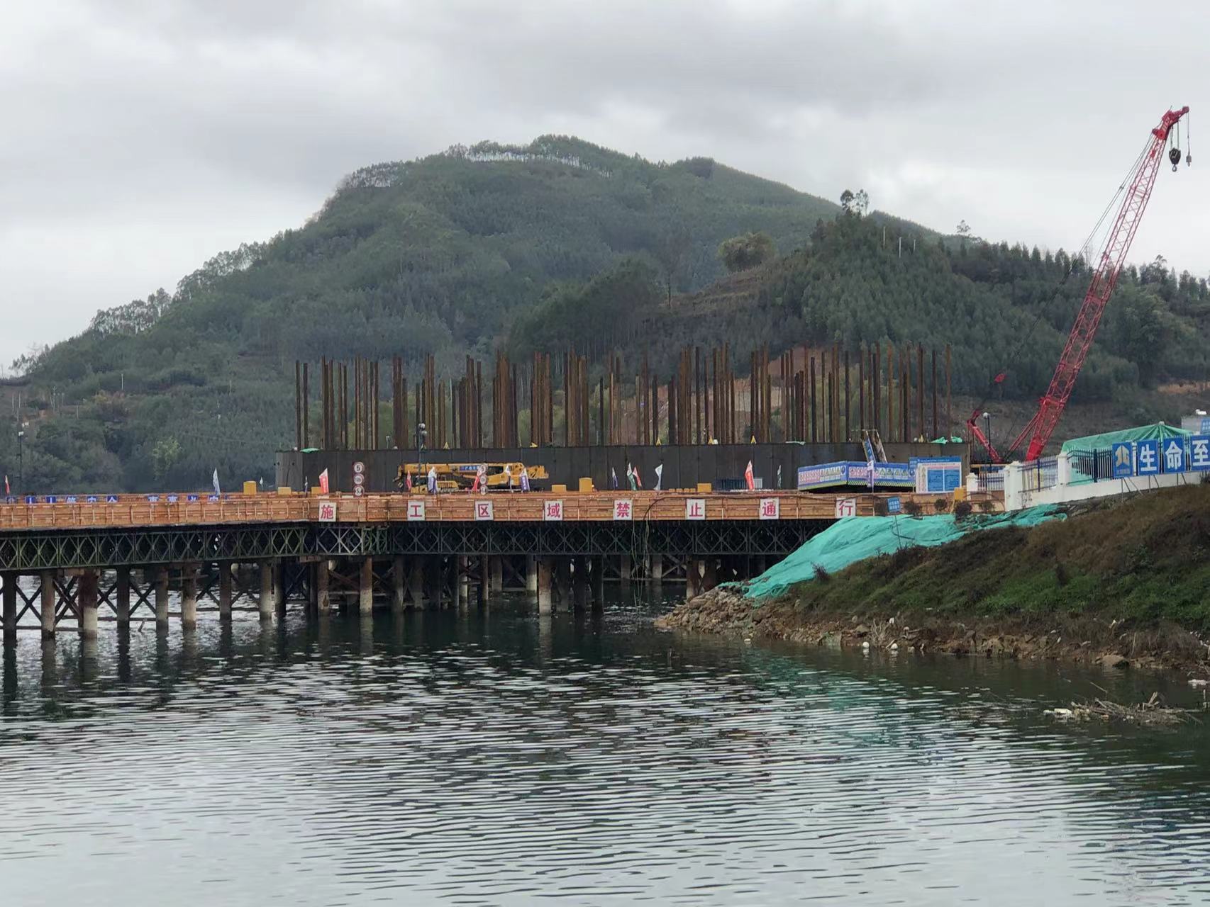 桂林地区广西岩滩特大桥高速路监控安装项目